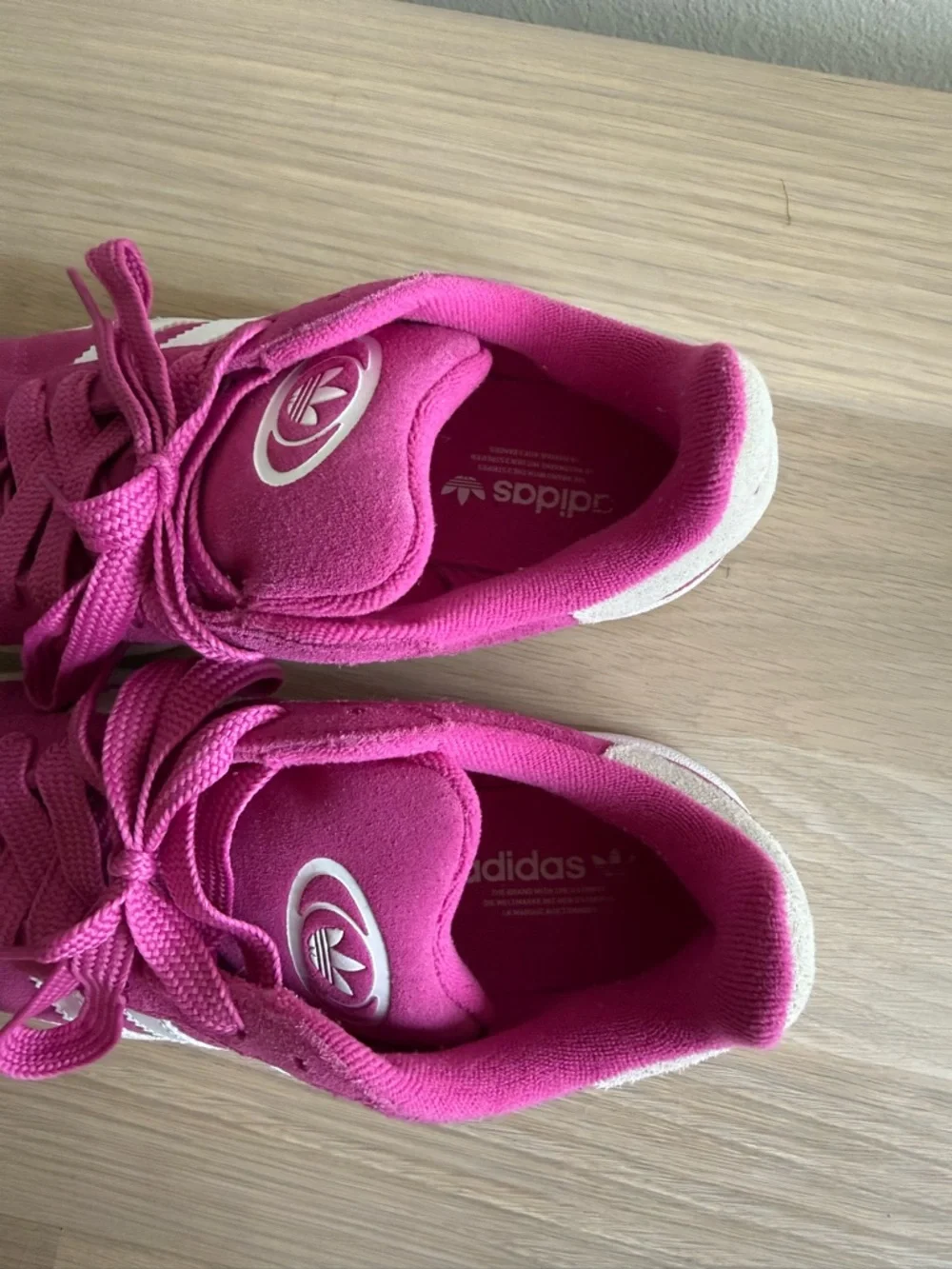 adidas Campus Sneakers in Magenta & White - Picture 6 of 6